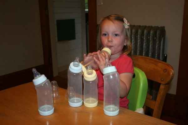 Как отучить ребенка от бутылочки 
