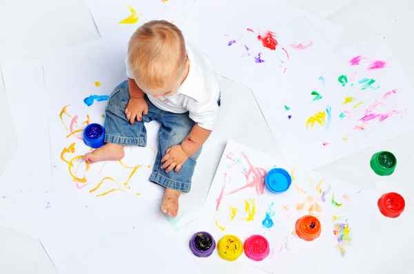 Как научить ребёнка различать цвета? Обучающие моменты изучения цветов, для детей начиная с года 