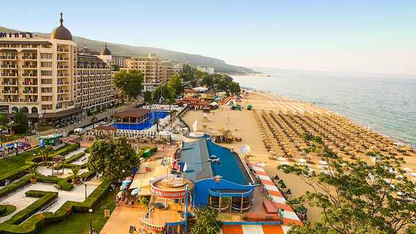 Отдых в Болгарии: туризм на курорте Золотые пески| 
