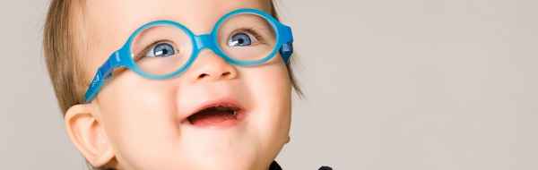 Как распознать проблемы со зрением у маленького ребёнка| 
