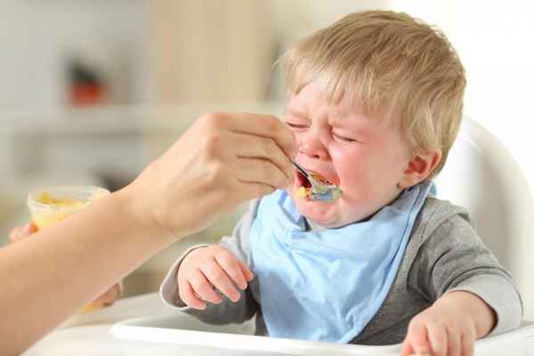 Отказы ребёнка от еды: малыш отказывается от смеси, советы| 